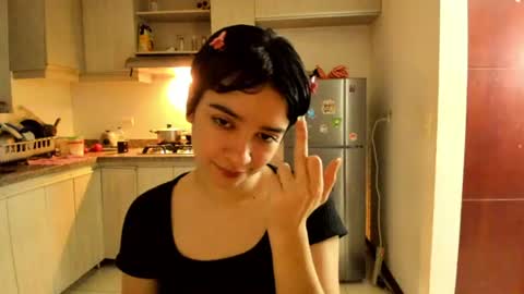 Snapshot of petitee_lunna chatting on 07/02/26, 02:33 Lunna online show from 07/02/26, 02:33