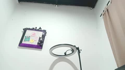 danna online show from 03/05/25, 04:02