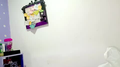 Snapshot of petiteivoryqueen chatting on 07/16/26, 03:56 danna online show from 07/16/26, 03:56
