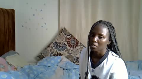 Snapshot of petitekittyy chatting on 02/04/26, 03:01 Kitty online show from 02/04/26, 03:01