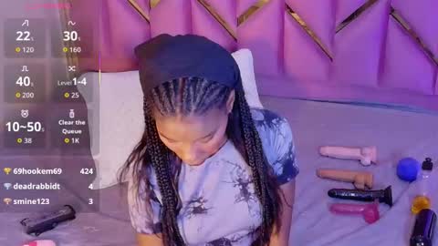 Snapshot of petitelittleebony chatting on 11/08/25, 03:18 little sharon online show from 11/08/25, 03:18