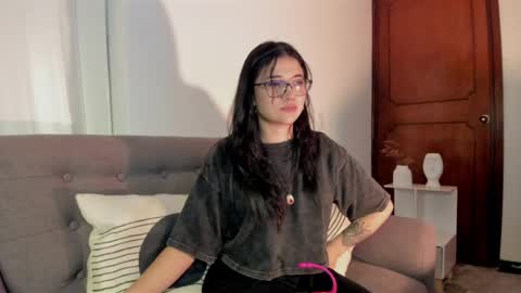 Sofa online show from 06/12/26, 11:14