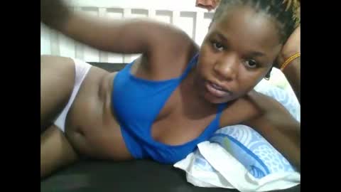 petitesweetchiq online show from 02/13/26, 11:12