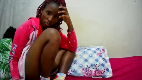 petitetasha online show from 09/14/25, 03:05