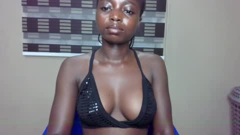 petitexxebony online show from 05/16/26, 08:29