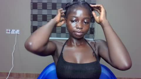 petitexxebony online show from 06/25/26, 07:29