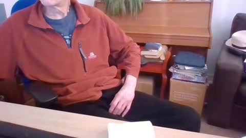 petitwilly online show from 02/17/25, 09:35