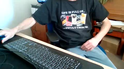 petitwilly online show from 03/19/26, 09:35