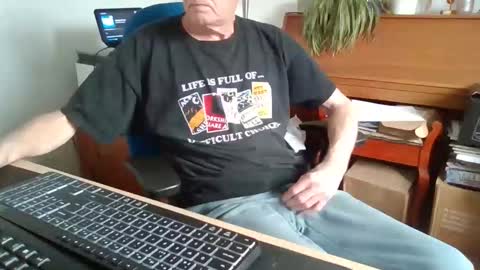 petitwilly online show from 03/25/26, 09:26