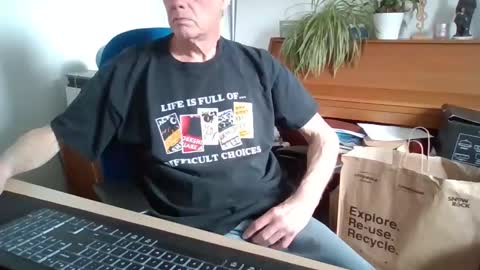 petitwilly online show from 04/11/26, 11:14