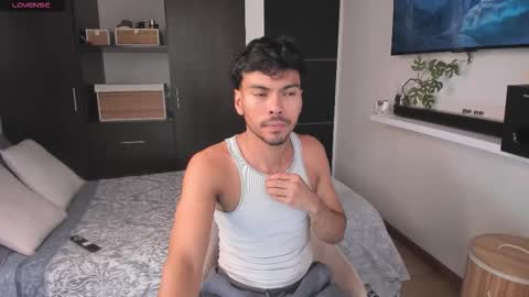 Snapshot of pettercat chatting on 11/19/25, 07:03 Pettercat online show from 11/19/25, 07:03