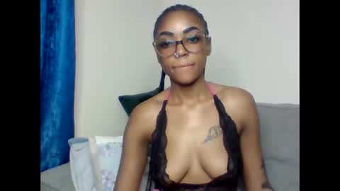 Arielle online show from 09/24/25, 03:59