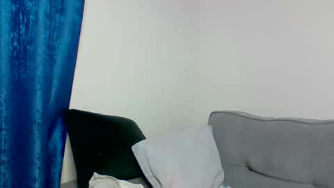 Arielle online show from 11/19/25, 02:06