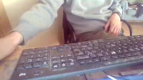 peyo873996 online show from 04/11/26, 09:24