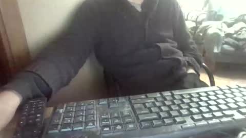 Snapshot of peyo873996 chatting on 04/15/26, 07:58 peyo873996 online show from 04/15/26, 07:58