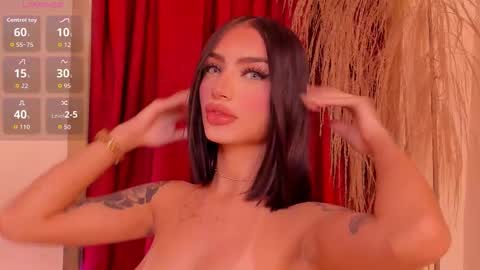 Snapshot of peytonreeds chatting on 11/22/25, 02:21 Pet Rees online show from 11/22/25, 02:21