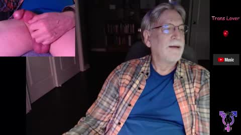 Snapshot of pghk2000 chatting on 12/13/24, 07:25 George online show from 12/13/24, 07:25