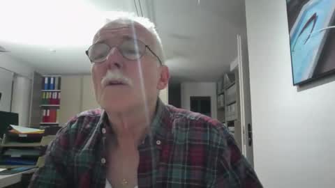 pgroove542707 online show from 12/21/25, 11:23