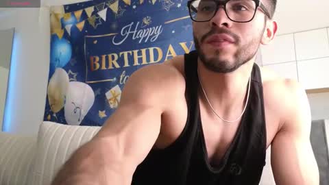 phantom_bigger1 online show from 12/01/25, 01:49