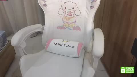 Snapshot of phantom_wave chatting on 12/11/24, 11:08 Sezim online show from 12/11/24, 11:08