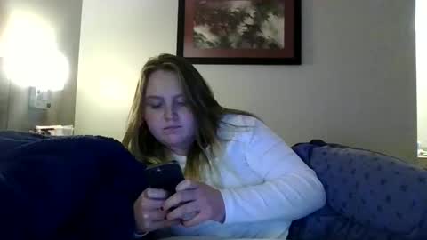 Snapshot of phatassblond chatting on 12/08/24, 08:36 PhatAssBlond online show from 12/08/24, 08:36