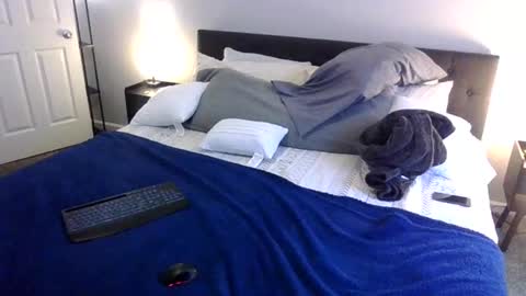 Snapshot of phatassblond chatting on 12/19/24, 05:29 PhatAssBlond online show from 12/19/24, 05:29