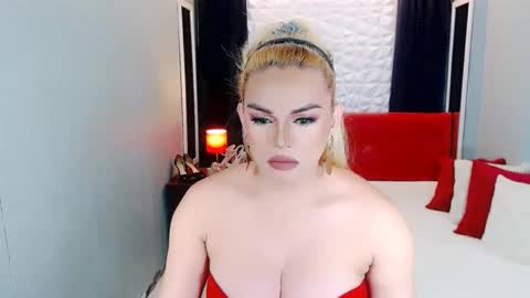 Snapshot of phenominalduodiva chatting on 06/11/26, 05:22 cervena online show from 06/11/26, 05:22