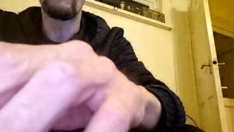 Snapshot of phil2102 chatting on 01/12/25, 11:47 phil2102 online show from 01/12/25, 11:47