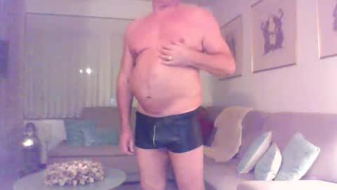 Phil online show from 11/16/25, 05:29