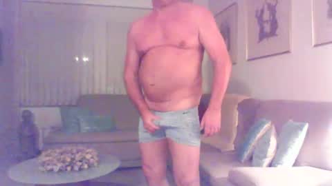 Phil online show from 11/29/25, 04:21