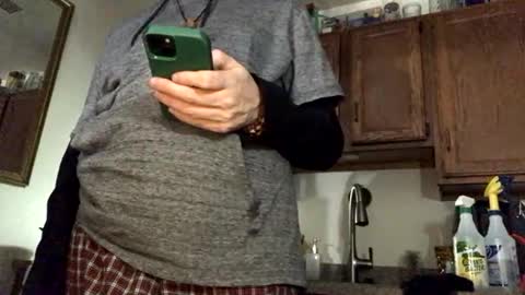 Phil online show from 11/18/25, 04:17