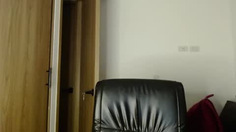 philipdj1 online show from 04/22/26, 04:15