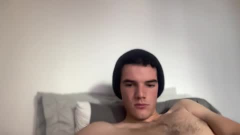 Snapshot of philiphe__06 chatting on 06/02/26, 08:11 Philiphe online show from 06/02/26, 08:11