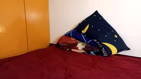 Snapshot of philippinas_white_man chatting on 02/22/25, 08:53 Online at weekends Friday to Sunday online show from 02/22/25, 08:53