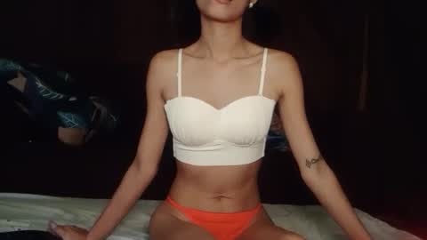 Snapshot of philippinas_white_man chatting on 10/14/25, 05:36 Online at weekends Friday to Sunday online show from 10/14/25, 05:36