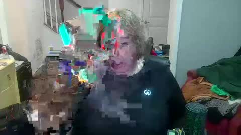 Snapshot of phillyguy195601 chatting on 11/23/25, 10:26 Geri online show from 11/23/25, 10:26