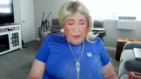 Snapshot of phillyguy195601 chatting on 04/18/26, 05:17 Geri online show from 04/18/26, 05:17