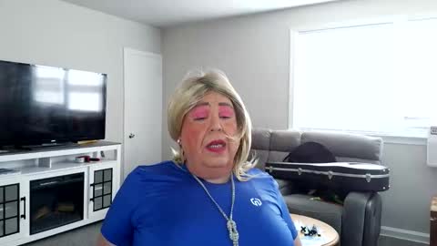 Snapshot of phillyguy195601 chatting on 04/18/26, 07:07 Geri online show from 04/18/26, 07:07