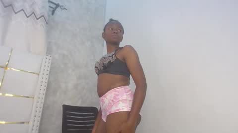 Snapshot of phoebe015 chatting on 02/03/26, 06:22 phoebe online show from 02/03/26, 06:22