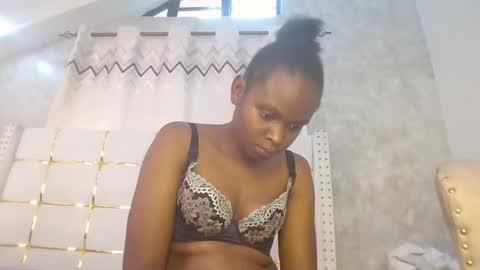 Snapshot of phoebe015 chatting on 02/07/26, 07:34 phoebe online show from 02/07/26, 07:34