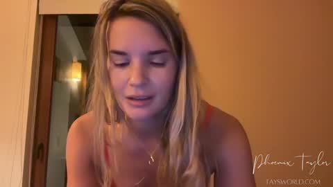 Snapshot of phoenix_taylor chatting on 10/08/25, 12:03 PHOENIX TAYLOR online show from 10/08/25, 12:03