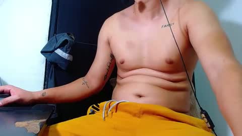 AdnierGnz online show from 02/16/25, 04:10