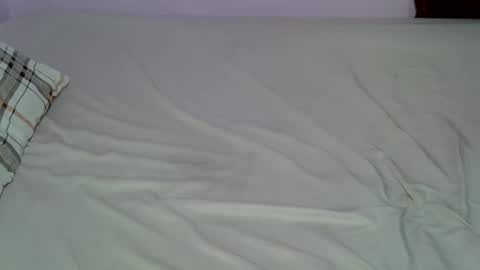 Snapshot of phoenixloverz chatting on 05/26/26, 06:04 phoenixloverz online show from 05/26/26, 06:04