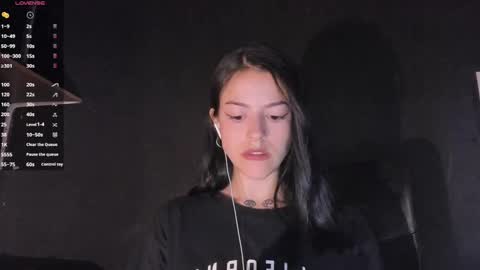 phoenixx_x online show from 02/02/25, 10:06