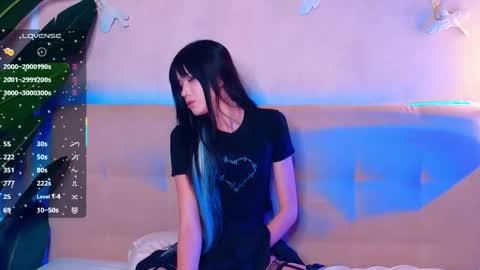 Snapshot of phyllissanchez chatting on 10/26/25, 10:04 phyllissanchez online show from 10/26/25, 10:04