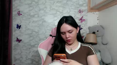 Ms Pia online show from 05/25/26, 08:09