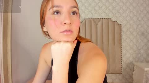 Snapshot of pia_johnson_ chatting on 02/18/25, 11:00    online show from 02/18/25, 11:00