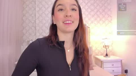 Snapshot of pia_johnson_ chatting on 10/10/25, 11:31    online show from 10/10/25, 11:31