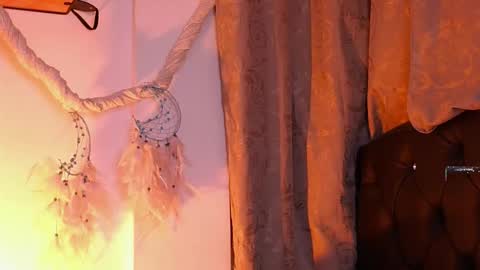  PIA FISHER  online show from 02/07/26, 02:15