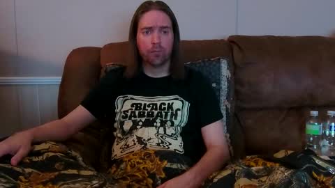 Snapshot of pianoman423 chatting on 02/14/25, 03:00 Jay online show from 02/14/25, 03:00